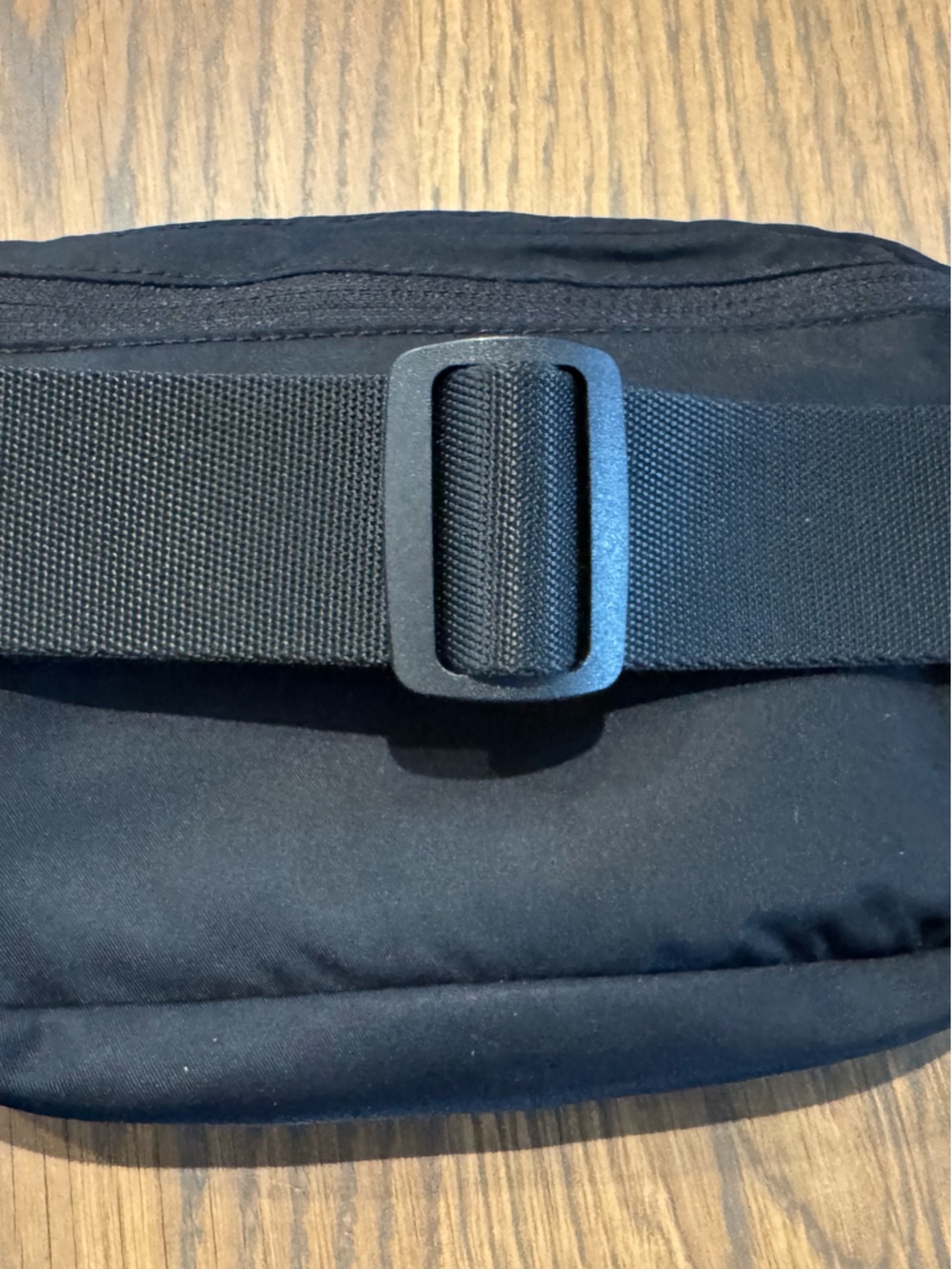 Lululemon Everywhere Belt Bag 1L in Black - Picture 6 of 11